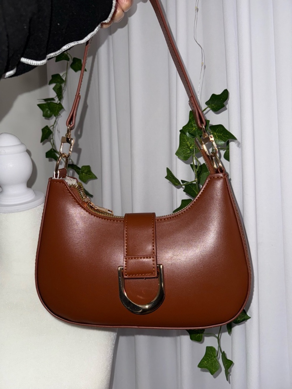 Brand new tan purse